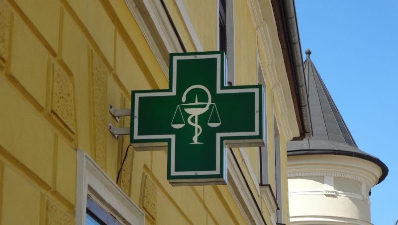 pharmacie-HYERES-min_logo-pharmacy-3215049